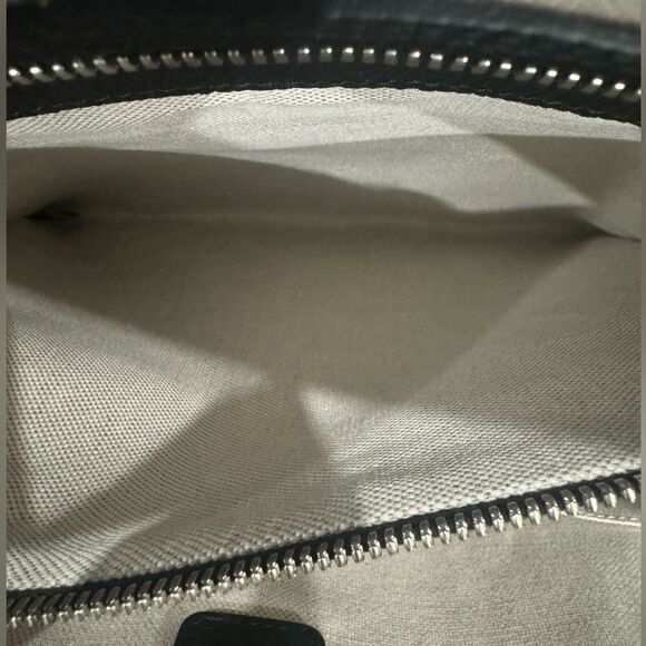 Brand New - Gucci Jumbo GG Briefcase - Black
1️⃣7️⃣0️⃣0️⃣ - Picture 3 of 7